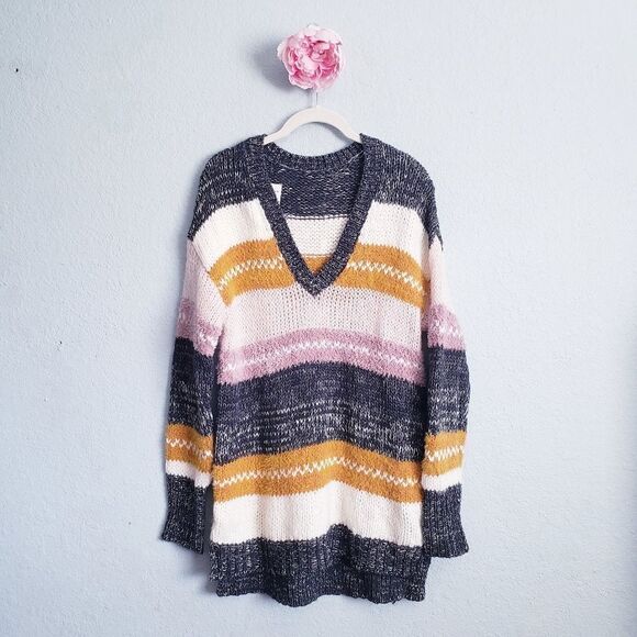 Calson Striped V-Neck Sweater - Picture 1 of 6